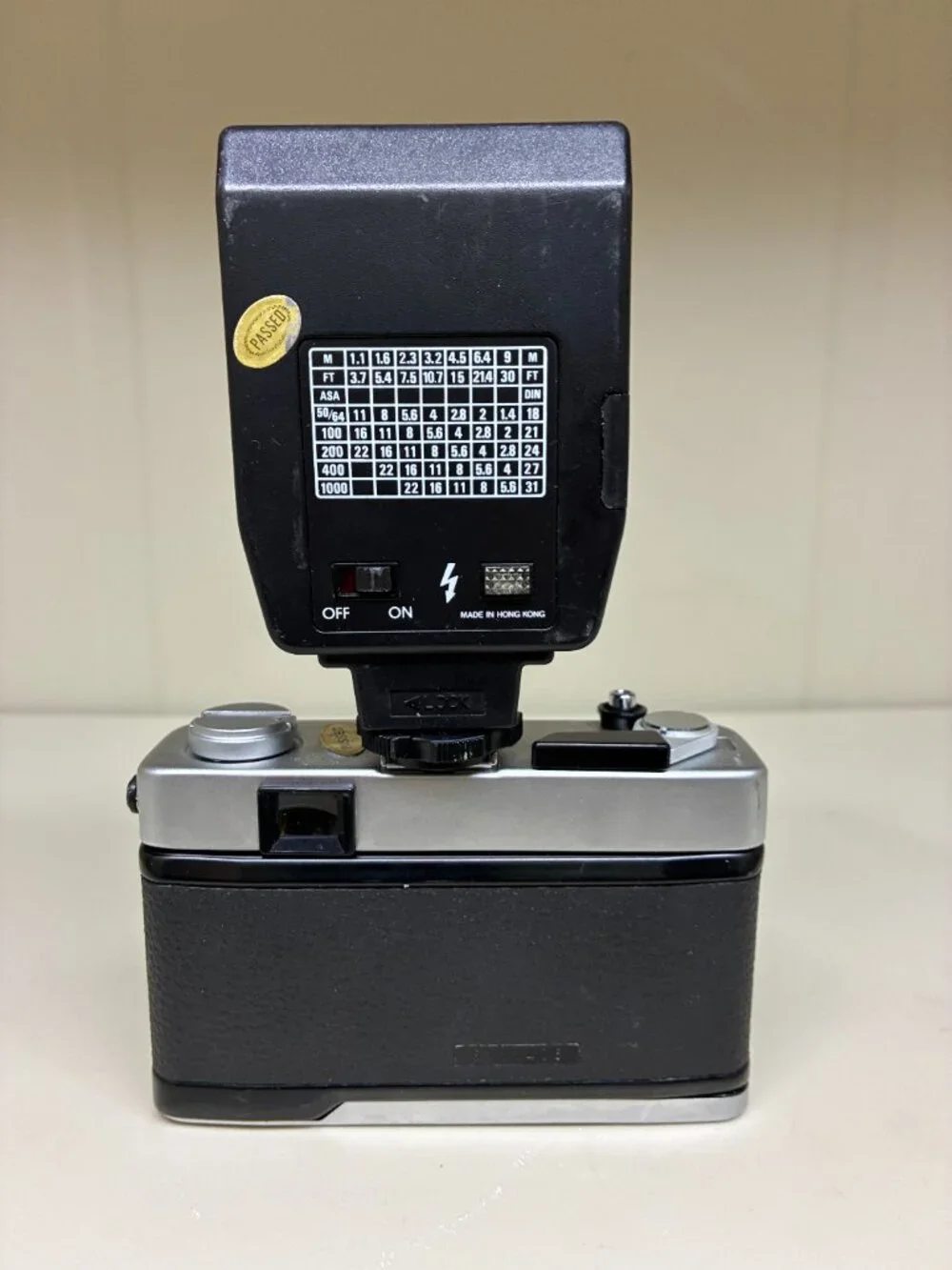 Minolta Hi-Matic G Film Camera Promaster FM 600 Flash